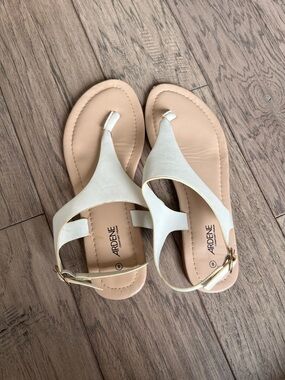 Ardene Women's Cream T-Strap Buckle Sandals